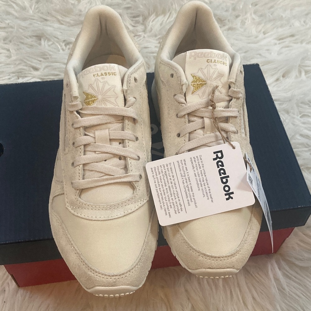 Reebok Classic Sneakers